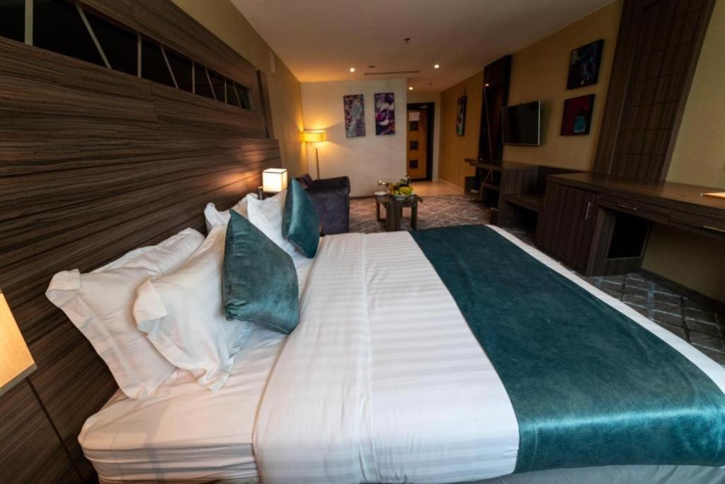 Continent Sumou Hotel Al Khobar Exterior photo